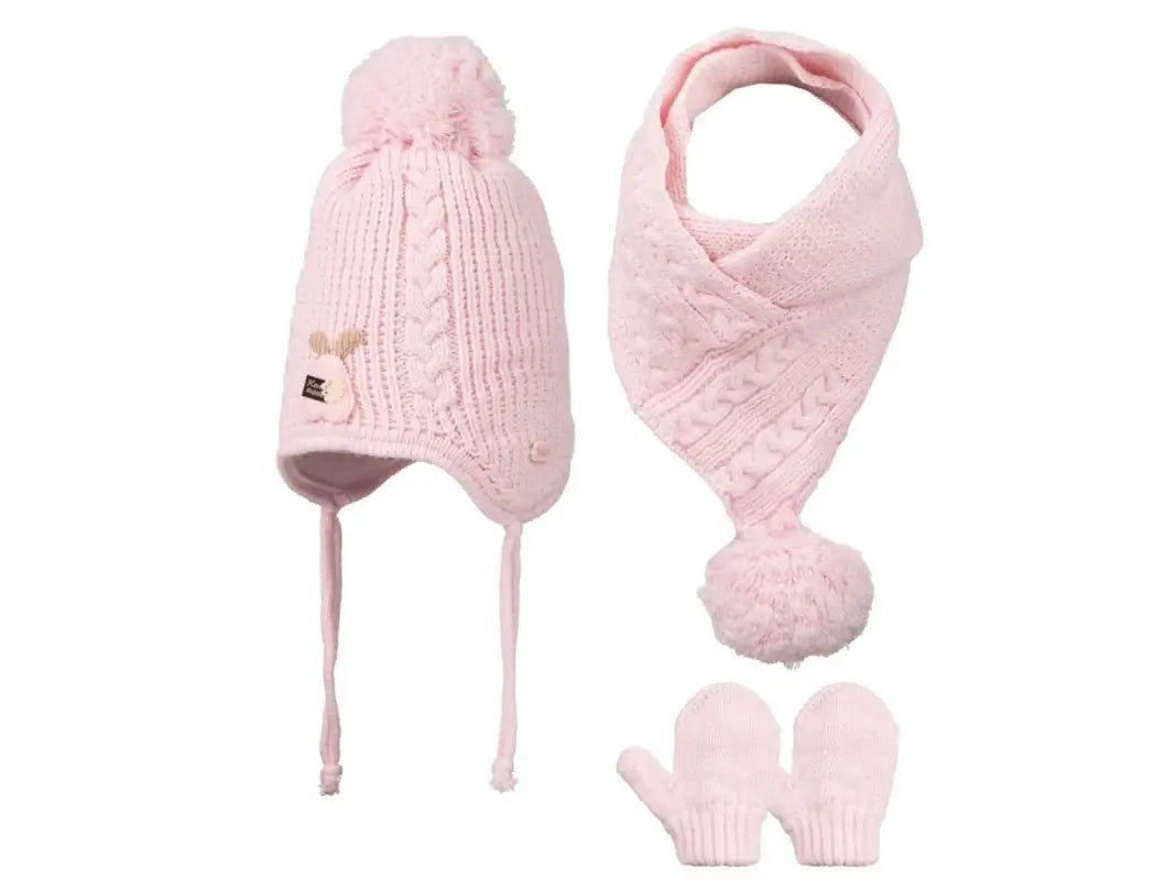 Pembe örgü şapka, atkı ve eldiven takımı.